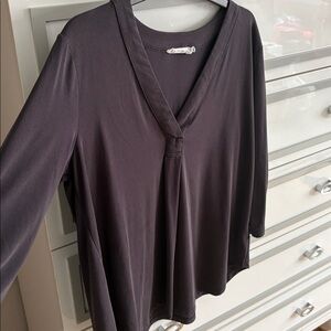 All in Favor Charcoal V-Neck Dolman Sleeve Blouse